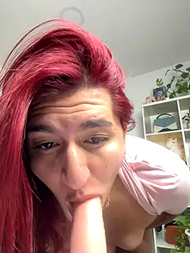 Snapshot of ari_artis chatting on 11/25/25, 07:08 ari artis online show from 11/25/25, 07:08