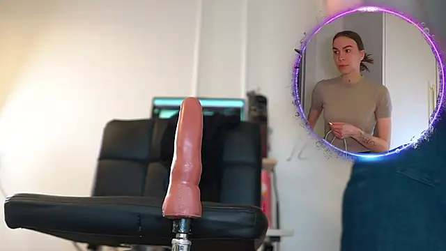 Snapshot of Miss69Ri99 chatting on 04/04/26, 10:29 Miss69Ri99 online show from 04/04/26, 10:29