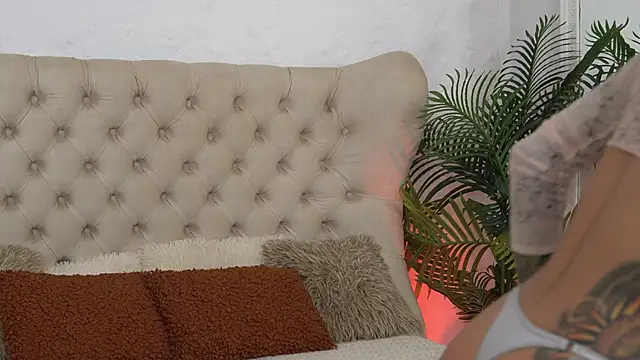 Snapshot of TiffanyMaze chatting on 06/27/26, 12:22 TiffanyMaze online show from 06/27/26, 12:22