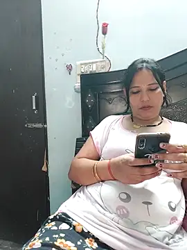 Poojabhabi101 online show from 10/04/25, 05:16