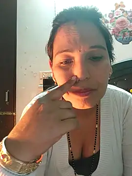 Poojabhabi101 online show from 01/15/26, 07:46