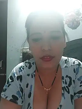 Poojabhabi101 online show from 02/17/26, 05:15