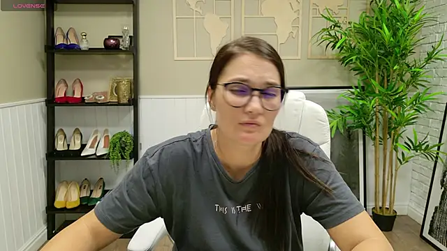 SelineSole online show from 09/09/25, 04:50