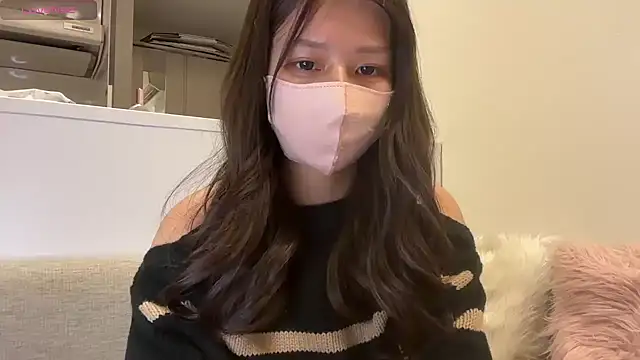 Snapshot of Ray-00 chatting on 01/14/25, 01:06 Ray-00 online show from 01/14/25, 01:06