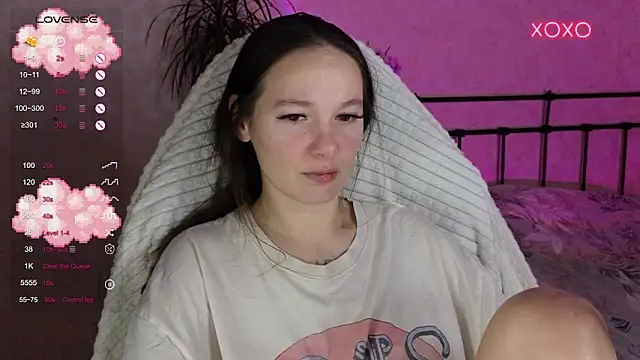 lil luna x online show from 11/26/25, 10:33