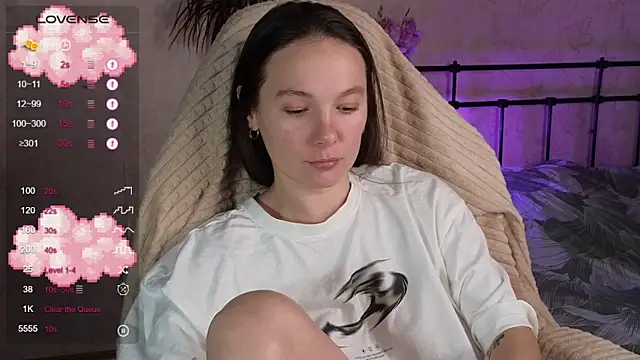 Snapshot of lil_luna_x chatting on 03/30/26, 05:25 lil luna x online show from 03/30/26, 05:25