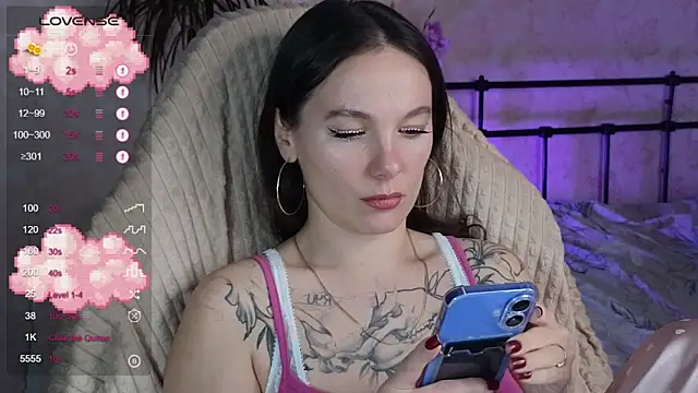 Snapshot of lil_luna_x chatting on 04/16/26, 09:39 lil luna x online show from 04/16/26, 09:39