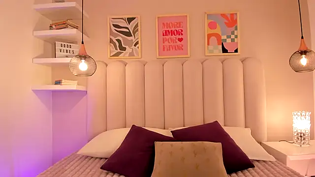 Snapshot of cute__cherry_ chatting on 09/19/25, 08:09 cute cherry online show from 09/19/25, 08:09