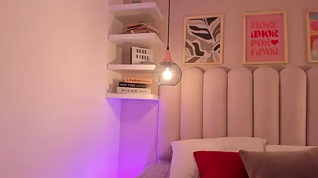 Snapshot of cute__cherry_ chatting on 10/11/25, 07:23 cute cherry online show from 10/11/25, 07:23