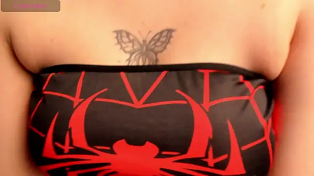 Snapshot of cute__cherry_ chatting on 10/13/25, 07:36 cute cherry online show from 10/13/25, 07:36