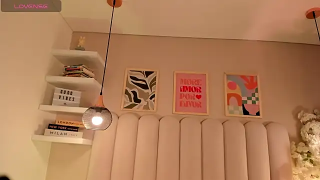 Snapshot of cute__cherry_ chatting on 10/22/25, 08:30 cute cherry online show from 10/22/25, 08:30