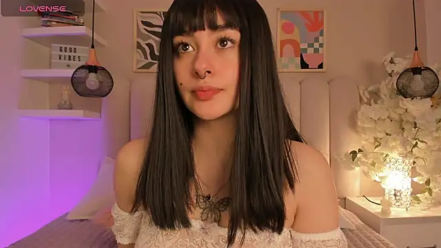 Snapshot of cute__cherry_ chatting on 12/01/25, 08:25 cute cherry online show from 12/01/25, 08:25