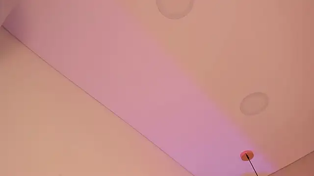 Snapshot of cute__cherry_ chatting on 12/04/25, 08:39 cute cherry online show from 12/04/25, 08:39