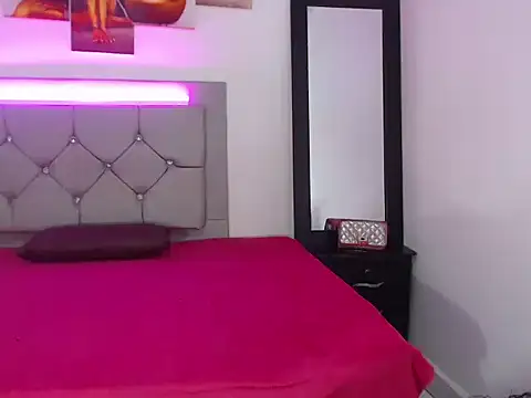 sofia collenx online show from 02/06/26, 10:35