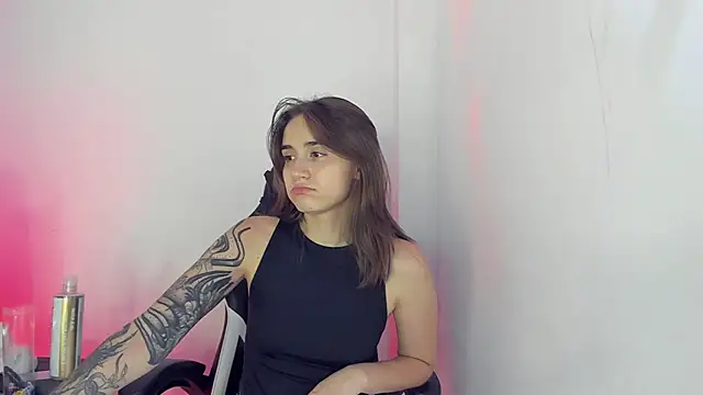  alicerosse2 online show from 03/05/25, 01:10