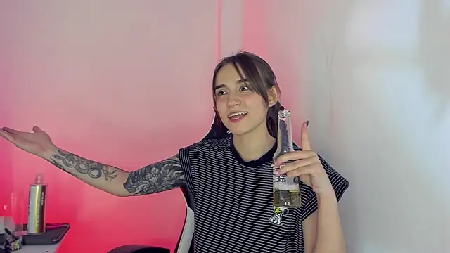  alicerosse2 online show from 03/05/25, 04:13