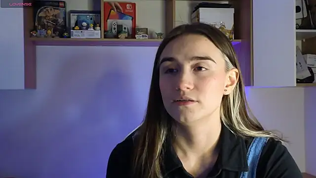  alicerosse2 online show from 04/03/26, 01:14