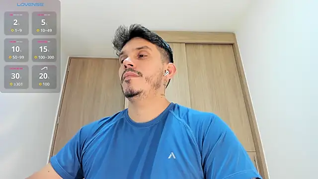 alejandro stark online show from 10/27/25, 01:42