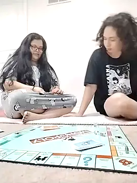 Snapshot of LiverandBrat77 chatting on 09/12/25, 12:00 LiverandBrat77 online show from 09/12/25, 12:00