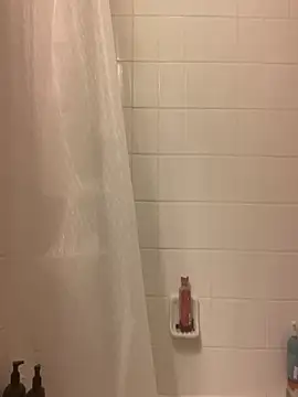 Snapshot of LiverandBrat77 chatting on 11/06/25, 07:48 LiverandBrat77 online show from 11/06/25, 07:48