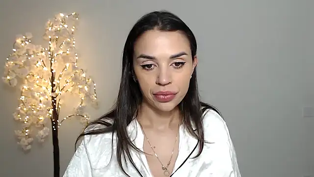 Mika Gold online show from 10/01/25, 10:10