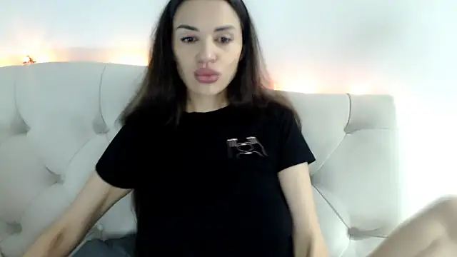 Mika Gold online show from 12/14/25, 07:40