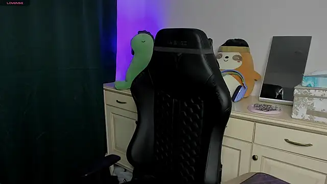 Vincent Strong online show from 02/22/26, 08:57