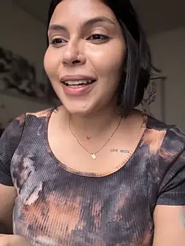 Snapshot of GigiiStone chatting on 02/02/25, 08:08 GigiiStone online show from 02/02/25, 08:08