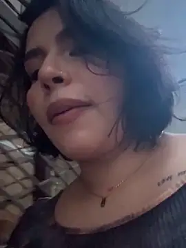 Snapshot of GigiiStone chatting on 02/02/25, 11:11 GigiiStone online show from 02/02/25, 11:11