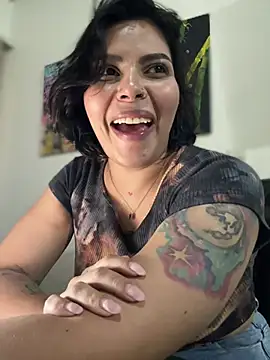 Snapshot of GigiiStone chatting on 02/16/25, 12:08 GigiiStone online show from 02/16/25, 12:08