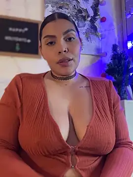 Snapshot of GigiiStone chatting on 11/25/25, 09:48 GigiiStone online show from 11/25/25, 09:48