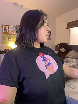 Snapshot of GigiiStone chatting on 03/07/26, 09:23 GigiiStone online show from 03/07/26, 09:23