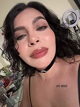 Snapshot of GigiiStone chatting on 03/15/26, 07:42 GigiiStone online show from 03/15/26, 07:42