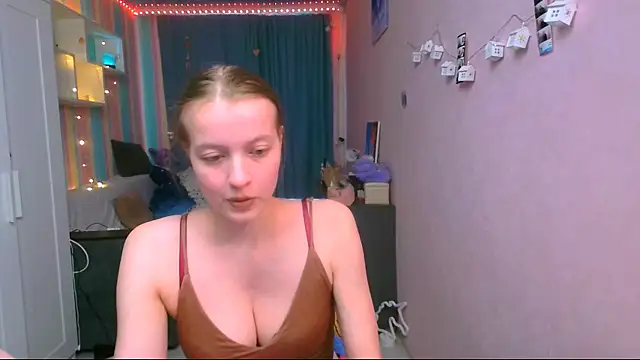   Aphrodita  wow   online show from 02/22/25, 12:40