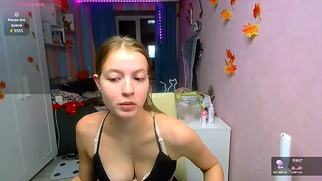   Aphrodita  wow   online show from 11/24/25, 12:27