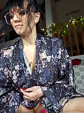 anyalikestosuck online show from 12/17/24, 02:00