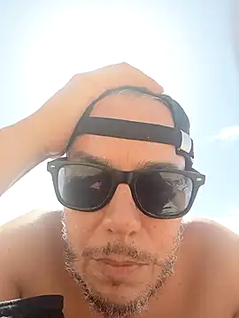 Snapshot of pigboybi chatting on 09/20/25, 01:01 pigboybi online show from 09/20/25, 01:01