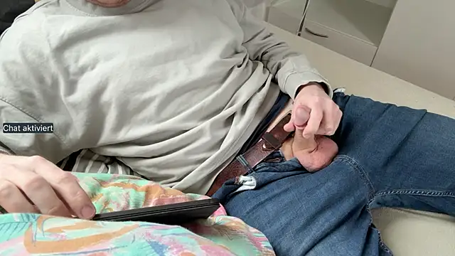 an0nym0us us3r online show from 03/13/26, 01:07