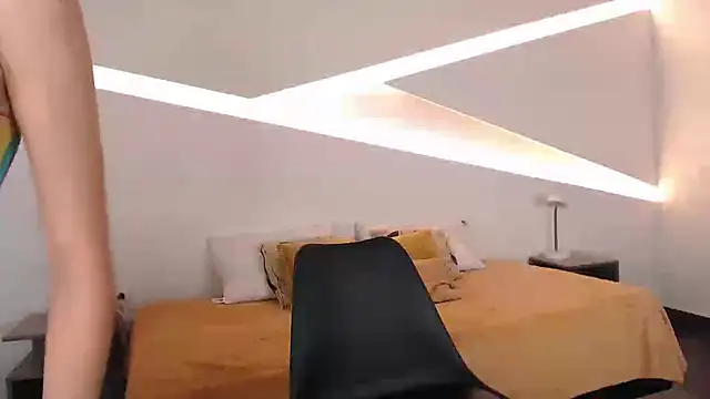 hot little bunny online show from 01/11/25, 09:15