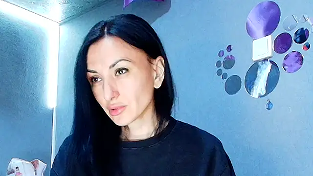 Snapshot of Siaconna chatting on 06/13/26, 07:28 Siaconna online show from 06/13/26, 07:28