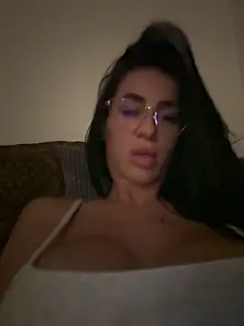 AlexiaStepahn online show from 09/11/25, 11:05