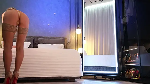 Rikka Moore online show from 02/12/26, 11:49