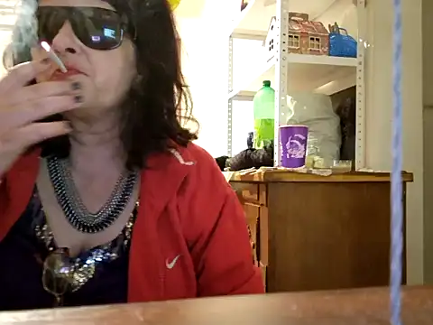 Snapshot of Samantha_Squirt@xh chatting on 04/30/26, 10:36 Samantha Squirtxh online show from 04/30/26, 10:36