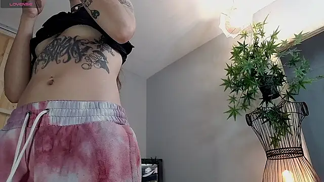 VickyJackson  online show from 01/12/25, 01:58