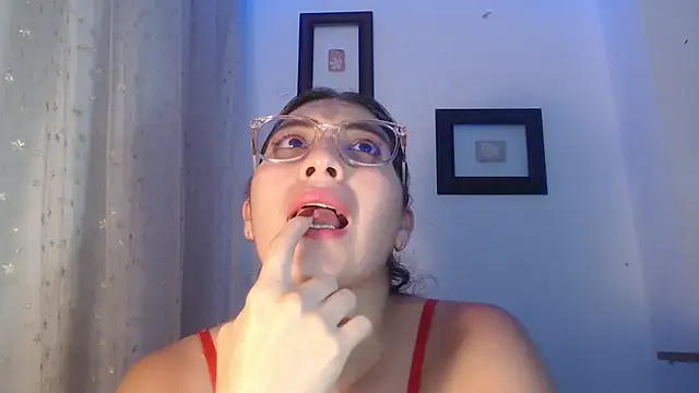 DaMikaela  online show from 03/05/25, 07:27