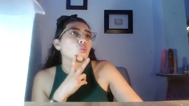 DaMikaela  online show from 02/10/26, 06:56