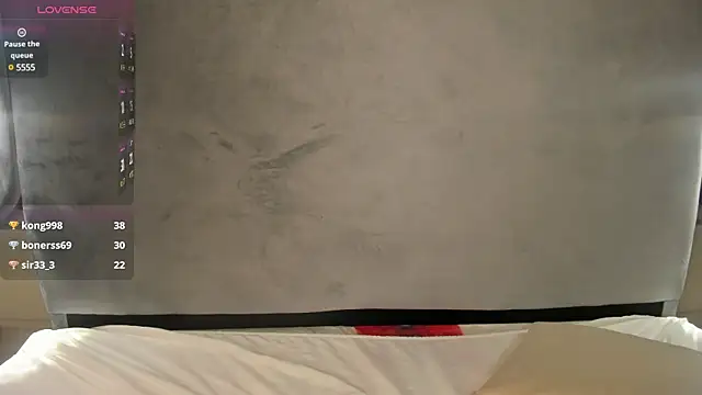 Snapshot of Ania_jones chatting on 03/14/25, 11:00 Ania jones online show from 03/14/25, 11:00