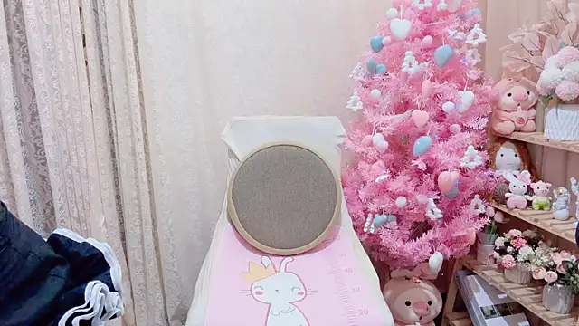 Snapshot of Rellababyy chatting on 11/28/25, 01:30 Rellababyy online show from 11/28/25, 01:30