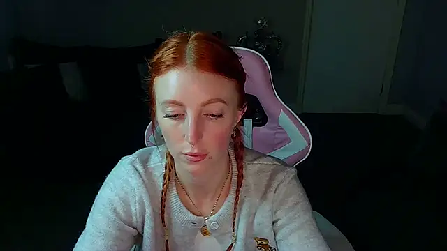 Red firesquirt online show from 01/29/25, 09:28