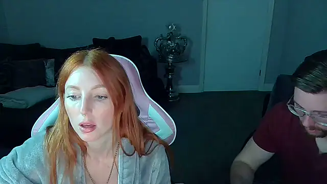 Red firesquirt online show from 03/08/25, 09:18